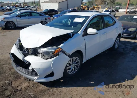 2017 Toyota Corolla Le из США, поврежденный, VIN 5YFBURHE7HP693863